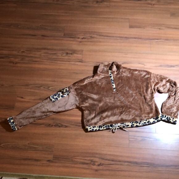 NEW Women's Leopard Print Crop Top Pull Over Sweatshirt Brown Size XL - Picture 4 of 6